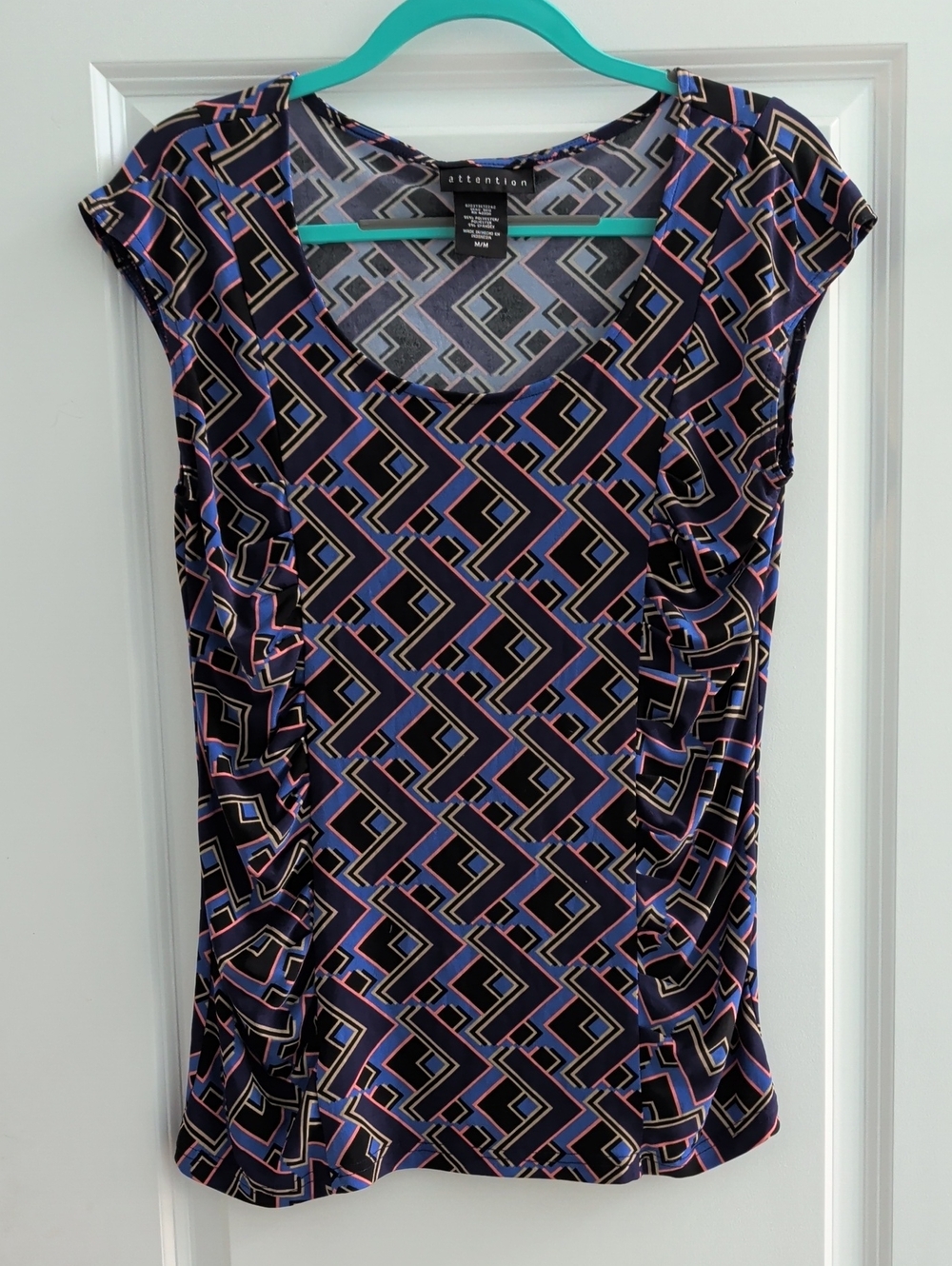 Attention Geometric Print Tank Top – Black, Blue & Pink